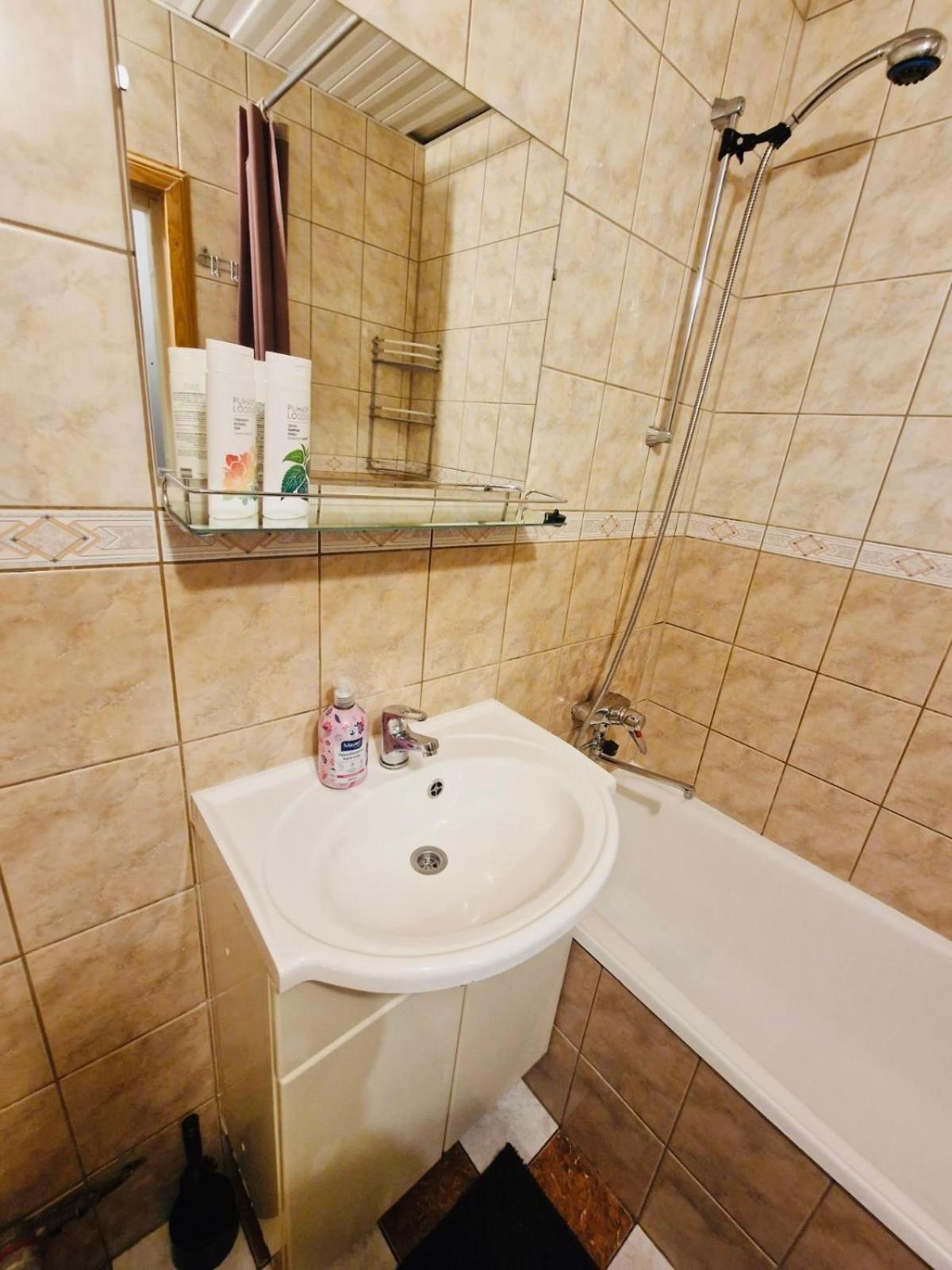 Tallinnhousing Studio For 4 With Free Parking Dış mekan fotoğraf